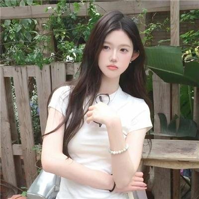 满船春色
