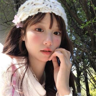 九个学生的短片